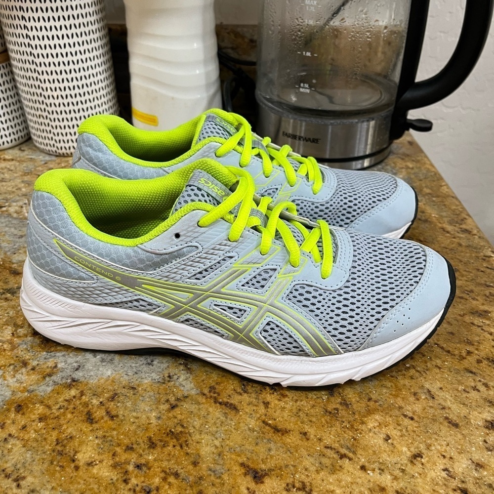 Asics Men’s Light Gray and Neon Yellow Running Shoes